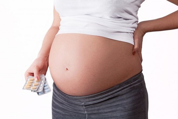 Khi mang thai không nên uống thuốc giảm cân